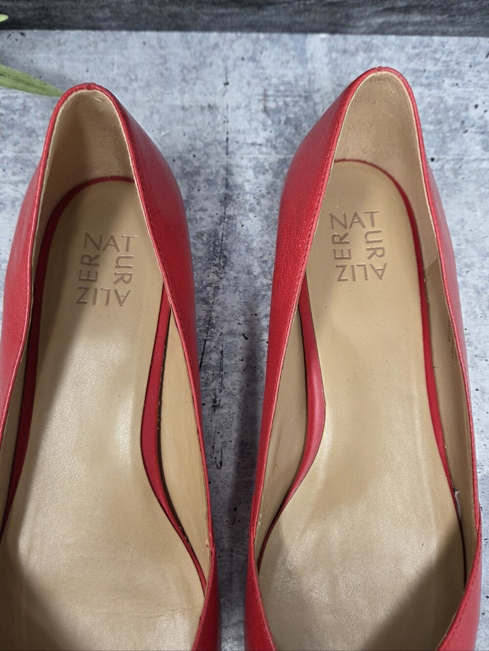 Naturalizer Red Havana Pointed Toe Flats Size 12 Metallic Trim Heel Office Party - Picture 3 of 11